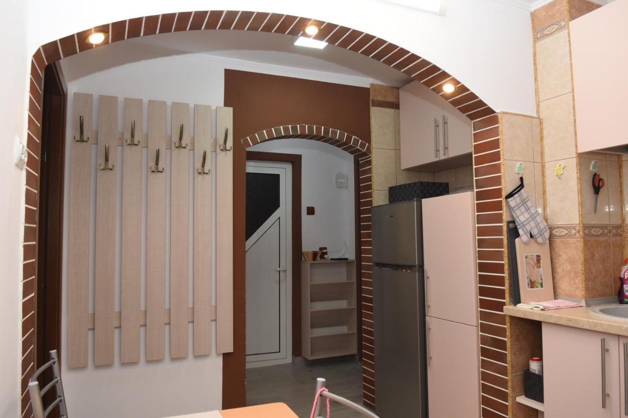 1St Apartment Нехою Екстериор снимка